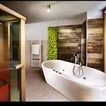 Viva Jasna & Sauna, Jacuzzi, Wallbox * 迪马诺卡多林纳
