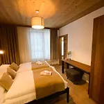 Viva Jasna & Sauna, Jacuzzi, Wallbox * 迪马诺卡多林纳