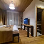 Viva Jasna & Sauna, Jacuzzi, Wallbox 公寓 迪马诺卡多林纳