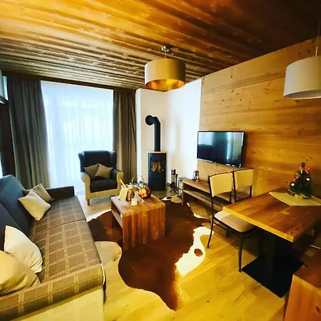 Apartment Viva Jasna & Sauna, Jacuzzi, Free Parking, Wallbox 11kw Demänovská Dolina