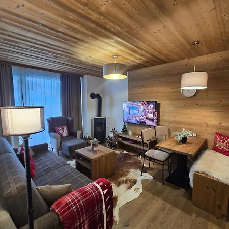 Viva Jasna & Sauna, Jacuzzi, Free Parking, Wallbox 11kw * דמנובסקה דולינה